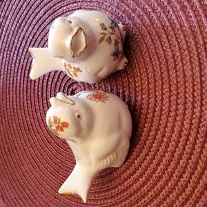 Birdie salt and pepper shakers